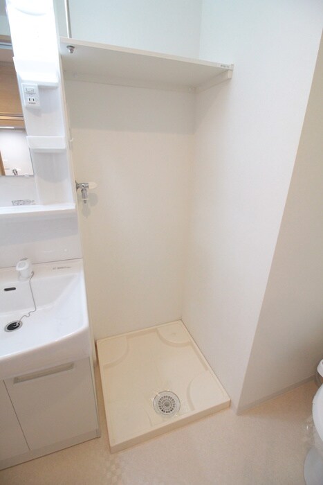 物件内観写真20　(洗濯機置場)