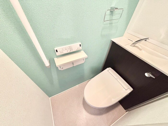 物件内観写真11　(トイレ)