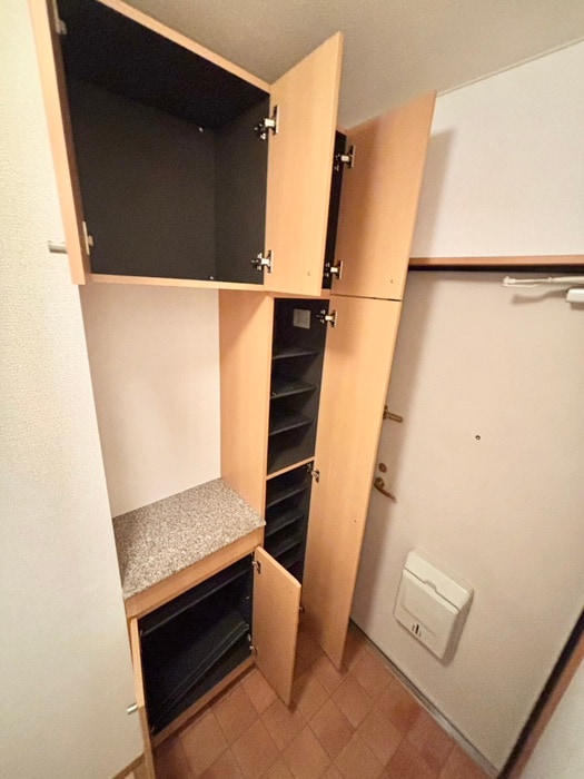 物件内観写真16　(靴箱)