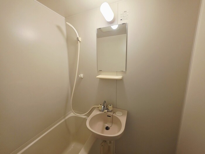 物件内観写真11　(洗面)