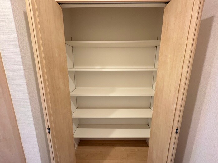 物件内観写真18　(靴箱)