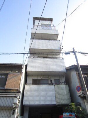 ＨＯＵＳＥ　ＬＥＥ外観写真