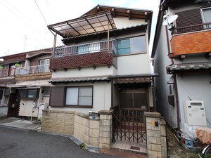 溝田貸家外観写真