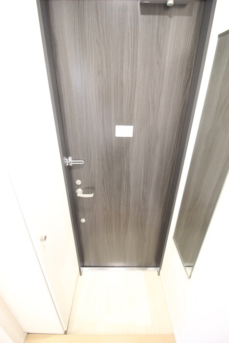 物件内観写真14　(玄関)