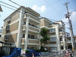 マンション　ラヴィング外観写真