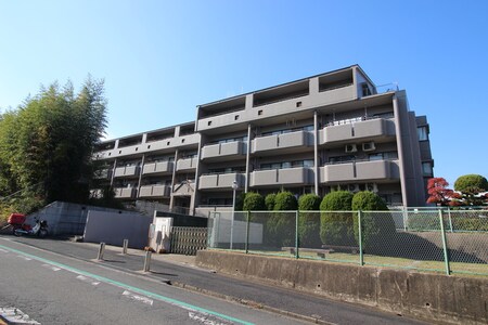 ﾒﾛﾃﾞｨ-ﾊｲﾑ枚方牧野公園（217）外観写真