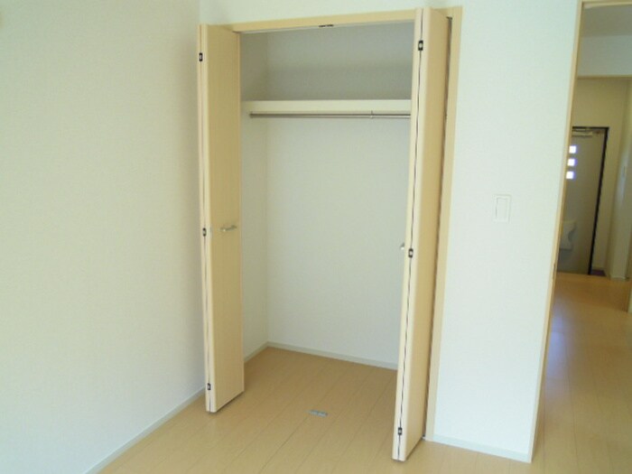 物件内観写真10　(収納)