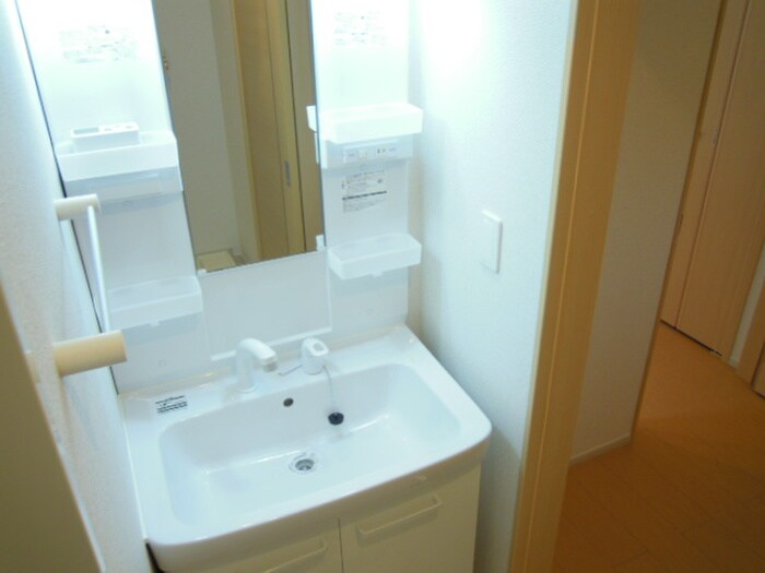 物件内観写真12　(洗面)