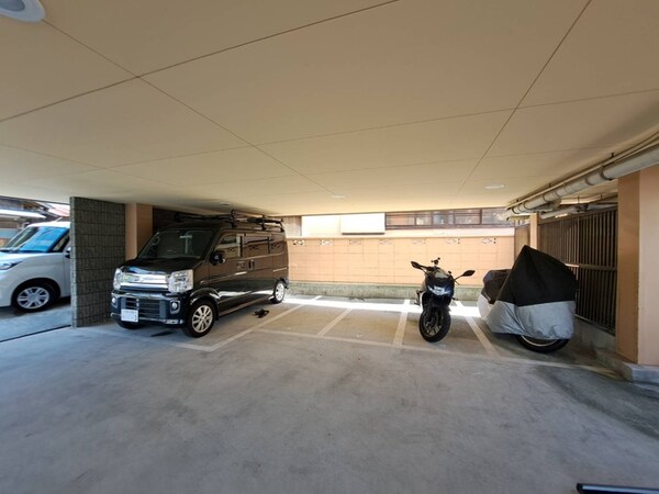 バイク置き場