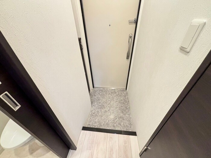 物件内観写真17　(玄関)