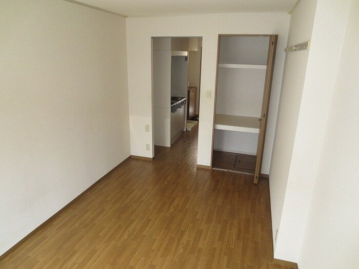 物件内観写真15　(居室)