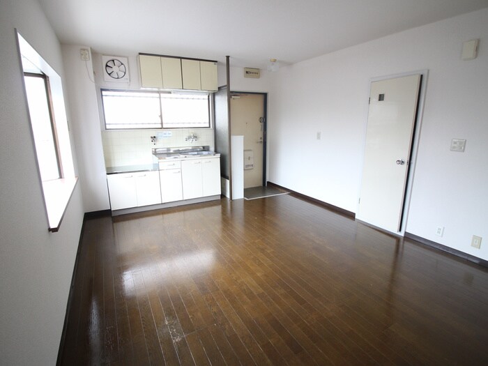 物件内観写真9　(居室)