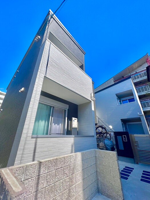 物件外観写真1　(外観写真)