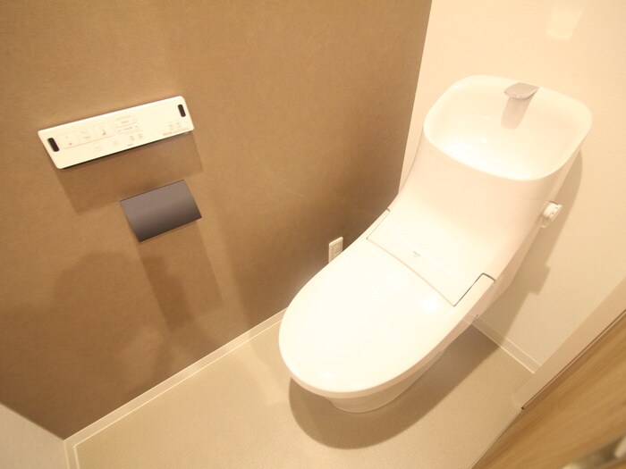 物件内観写真12　(トイレ)