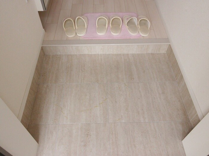 物件内観写真15　(玄関)