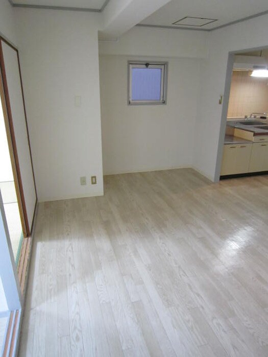 物件内観写真11　(居室)