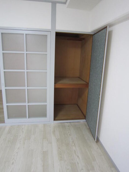 物件内観写真15　(収納)