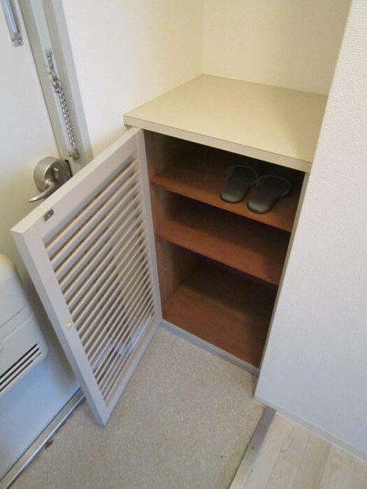 物件内観写真17　(靴箱)