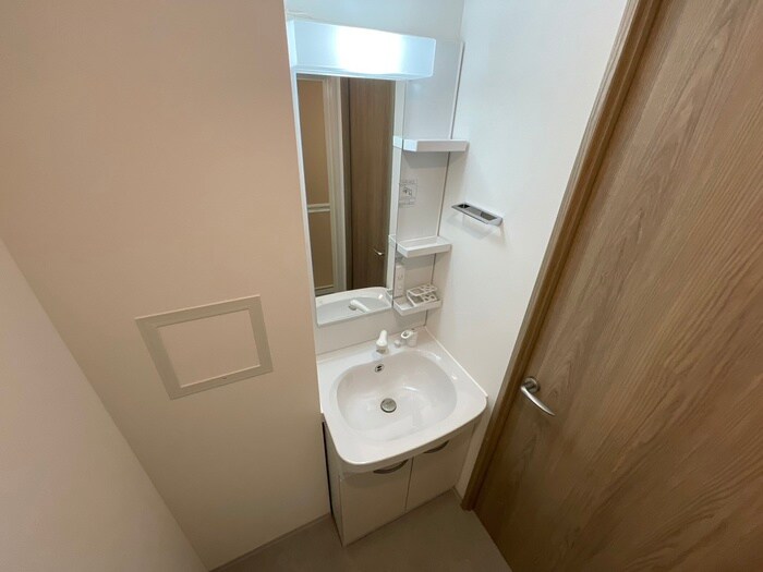 物件内観写真12　(洗面)