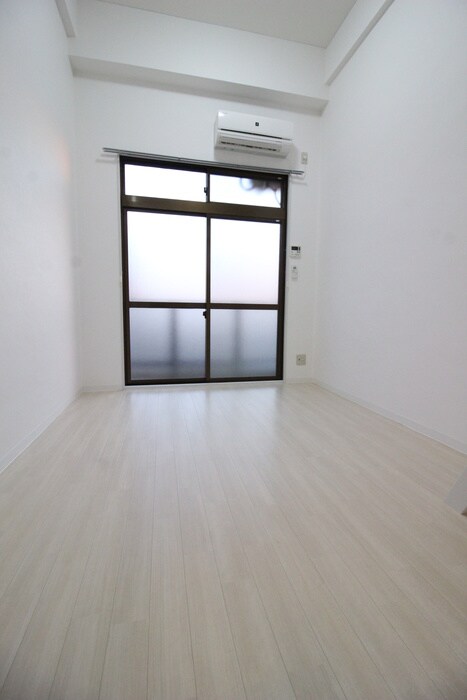 物件内観写真11　(居室)