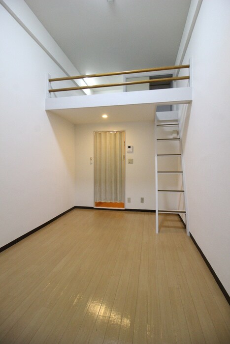 物件内観写真11　(居室)