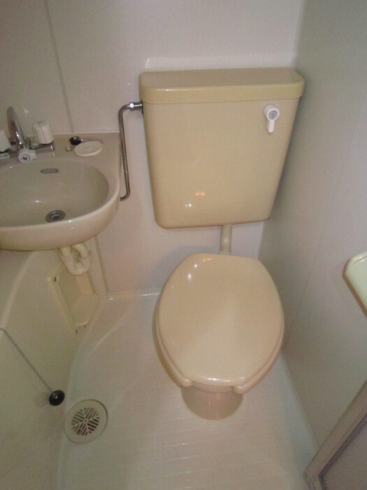 物件内観写真16　(トイレ)