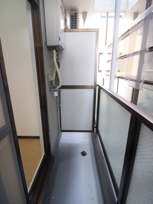 物件内観写真20　(洗濯機置場)