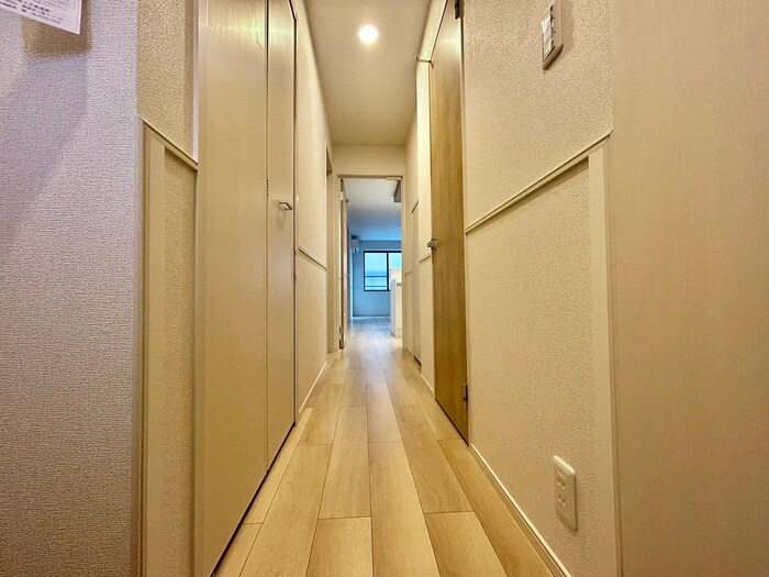 物件内観写真20　(廊下)