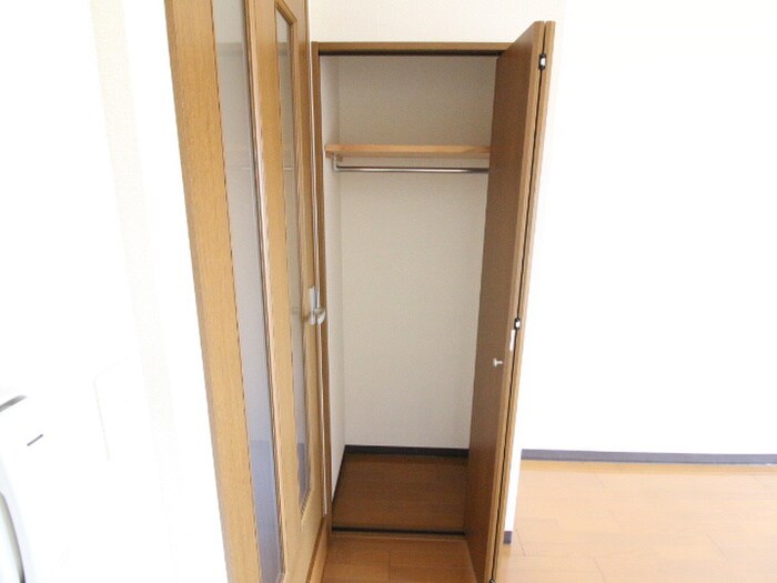 物件内観写真12　(収納)