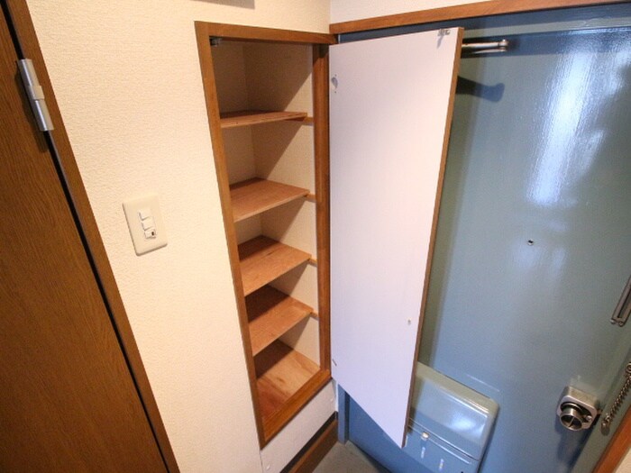 物件内観写真14　(靴箱)