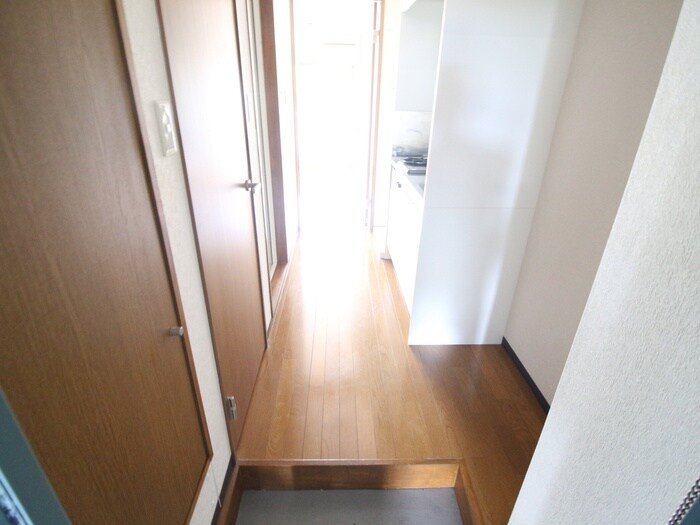 物件内観写真15　(廊下)