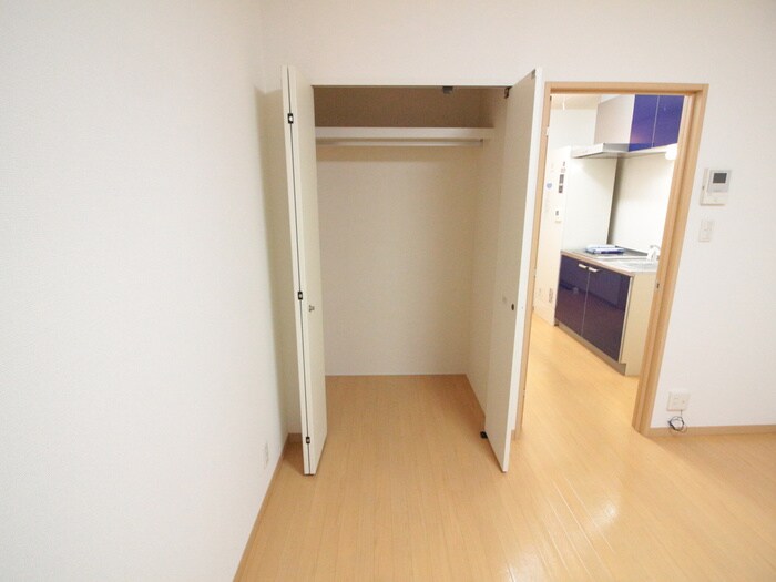 物件内観写真16　(収納)