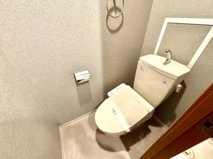 物件内観写真15　(トイレ)