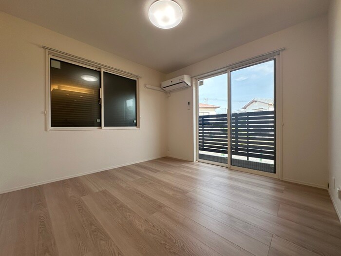 物件内観写真7　(居室)