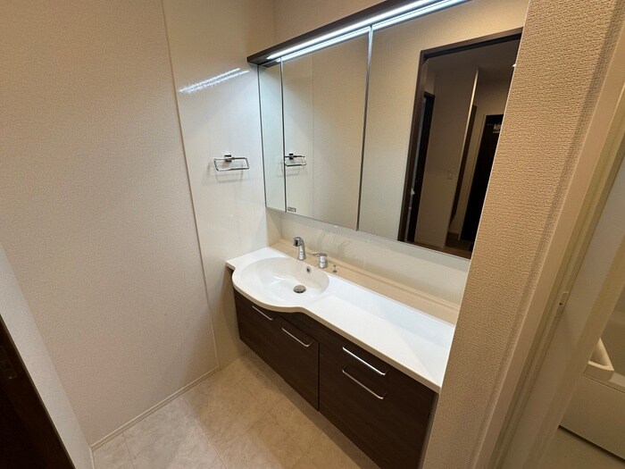 物件内観写真14　(洗面)