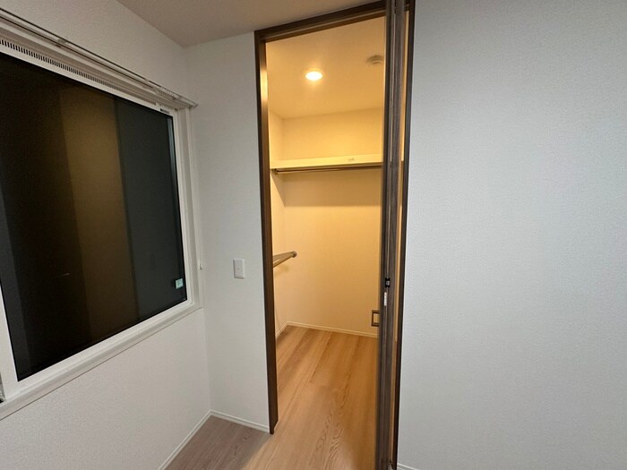 物件内観写真15　(収納)