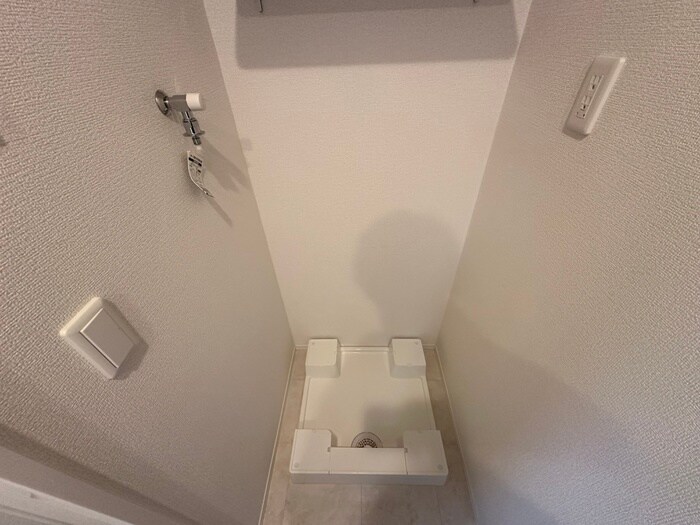 物件内観写真20　(洗濯機置場)