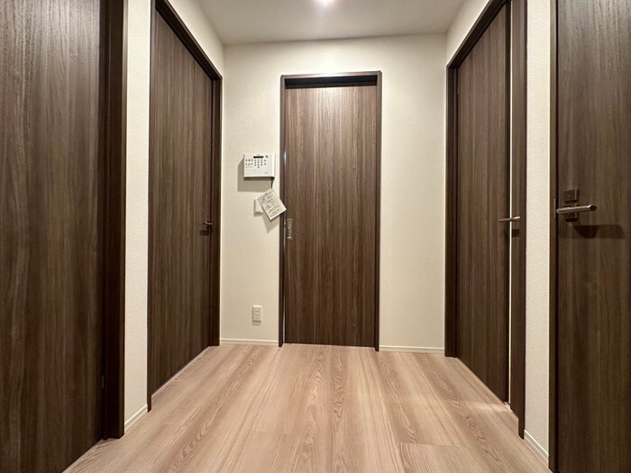 物件内観写真21　(廊下)