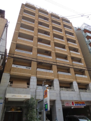 キャピトル心斉橋外観写真