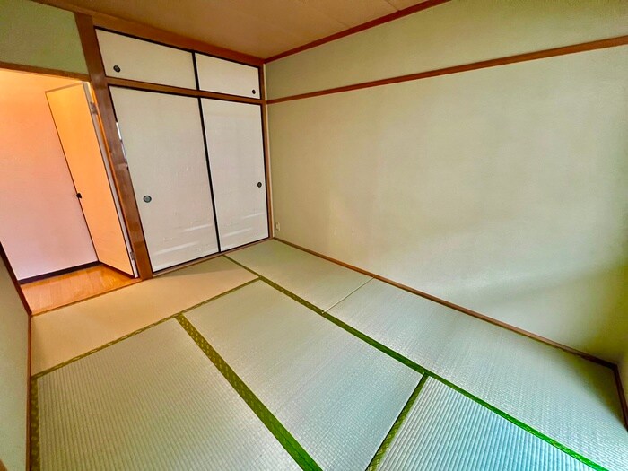 物件内観写真9　(居室)