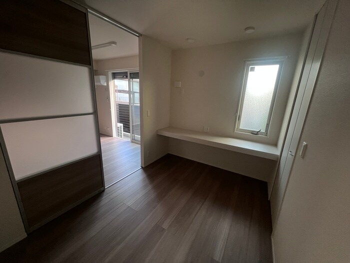 物件内観写真9　(居室)