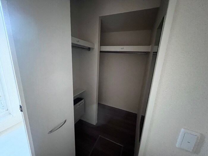 物件内観写真10　(収納)