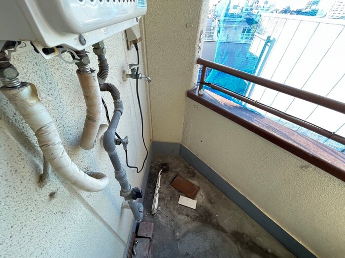 物件内観写真14　(洗濯機置場)