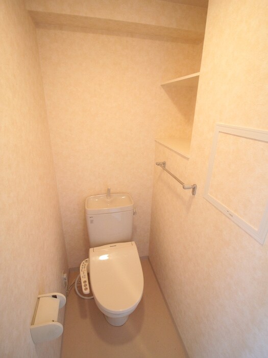 物件内観写真14　(トイレ)