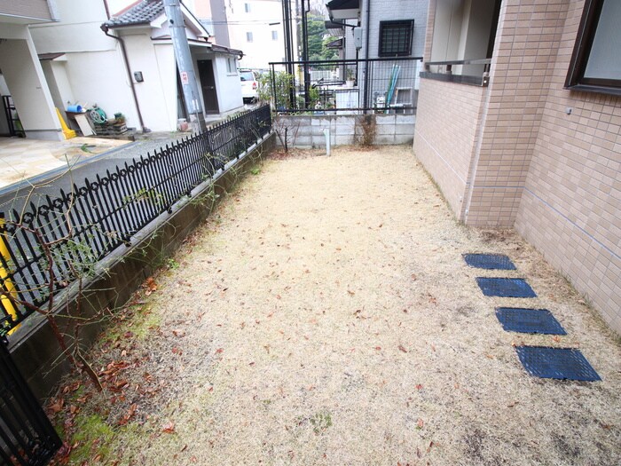 物件外観写真6　(外観写真)