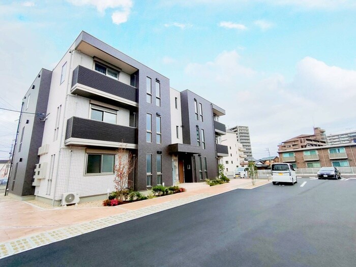 物件外観写真3　(外観写真)