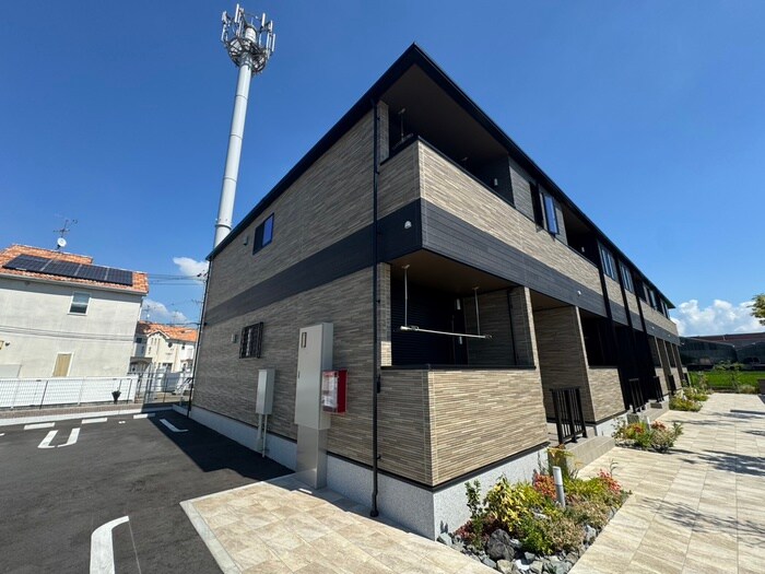 物件外観写真1　(外観写真)