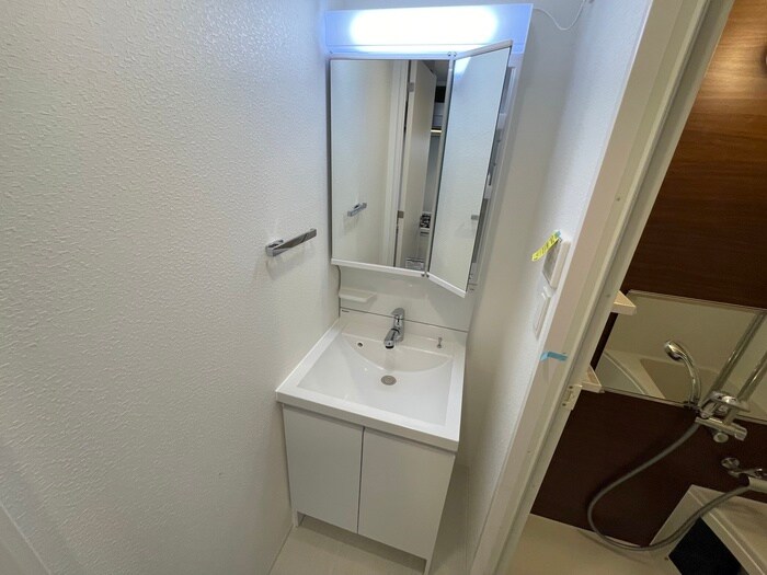 物件内観写真11　(洗面)