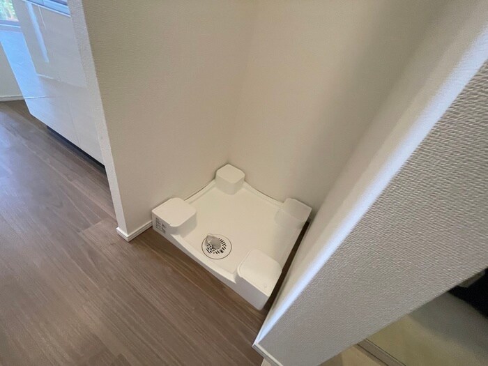 物件内観写真14　(洗濯機置場)