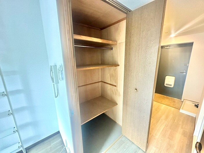 物件内観写真11　(収納)